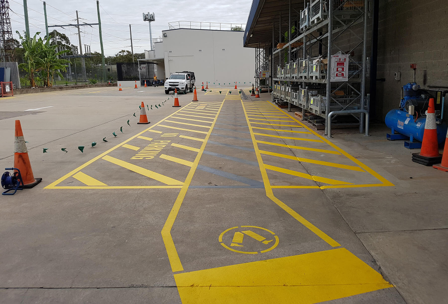 warehouse floor line marking - Warehouse No Parking Zones with Walkway